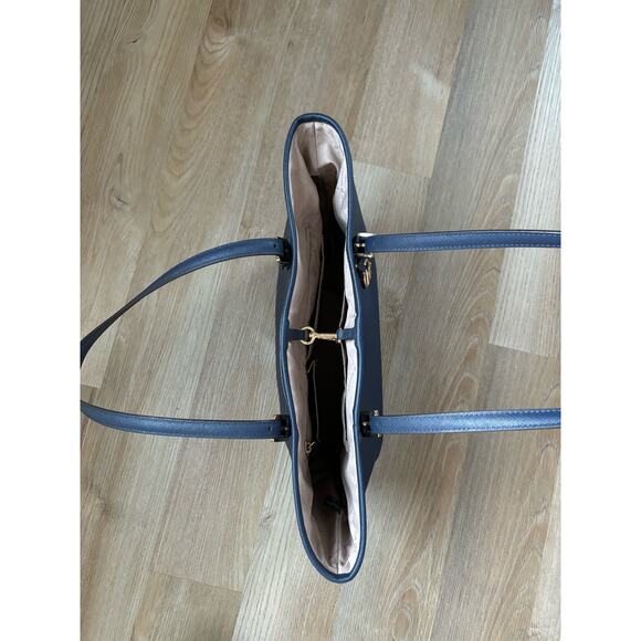 Michael Kors Jet Set Navy Blue Saffiano Tote - Picture 4 of 7